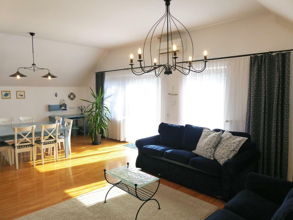 Apartment Galerija Radovljica Buitenkant foto