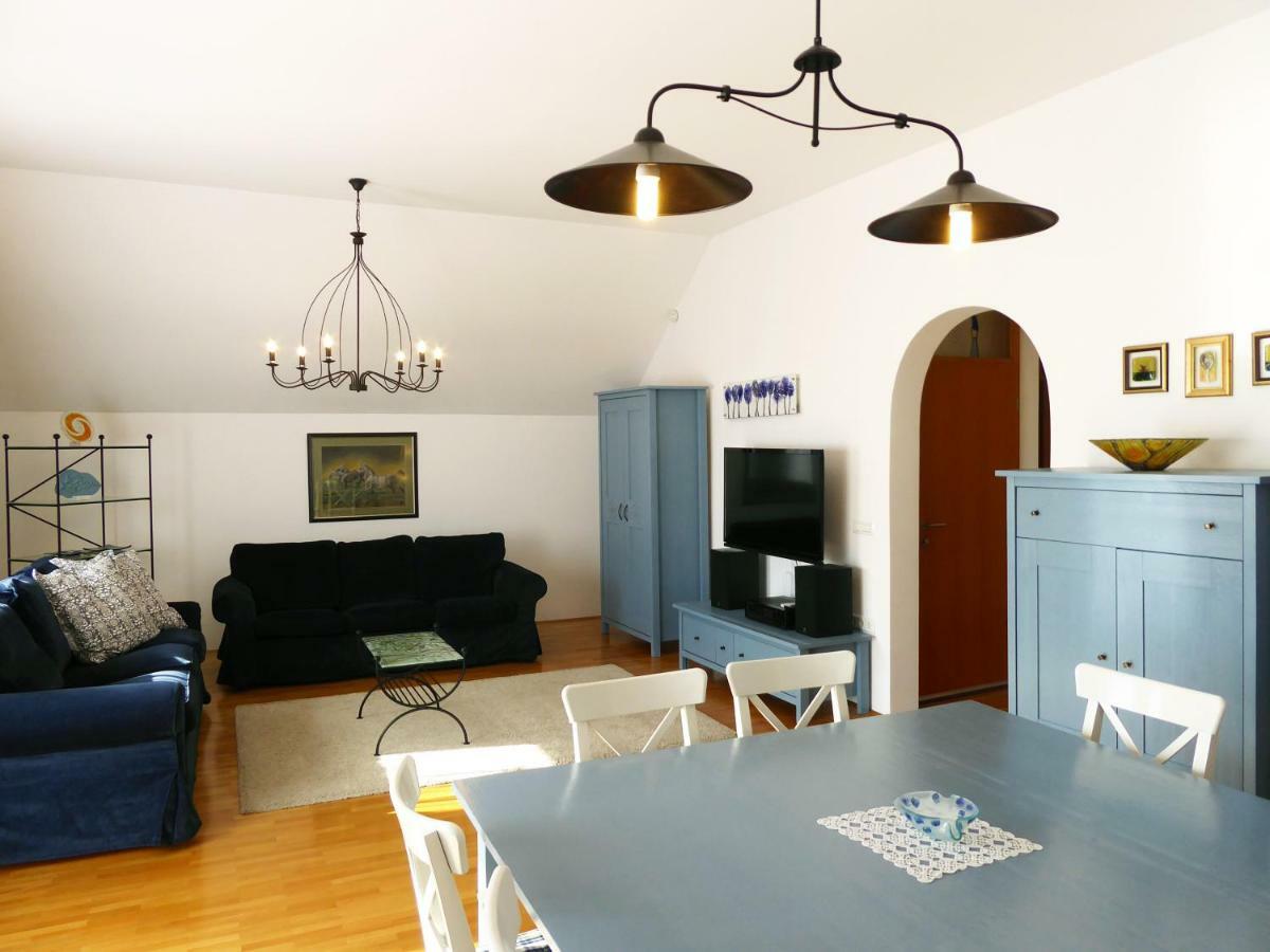 Apartment Galerija Radovljica Buitenkant foto